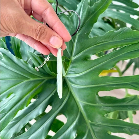 Serpentine Buddha Pendant with Cord – Healing & Spiritual Growth - Picture 4 of 7